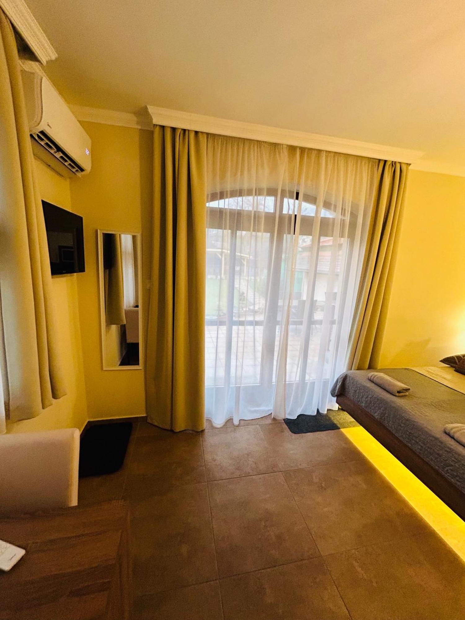 Harmonia Vendeghaz Hotell Miskolc Eksteriør bilde