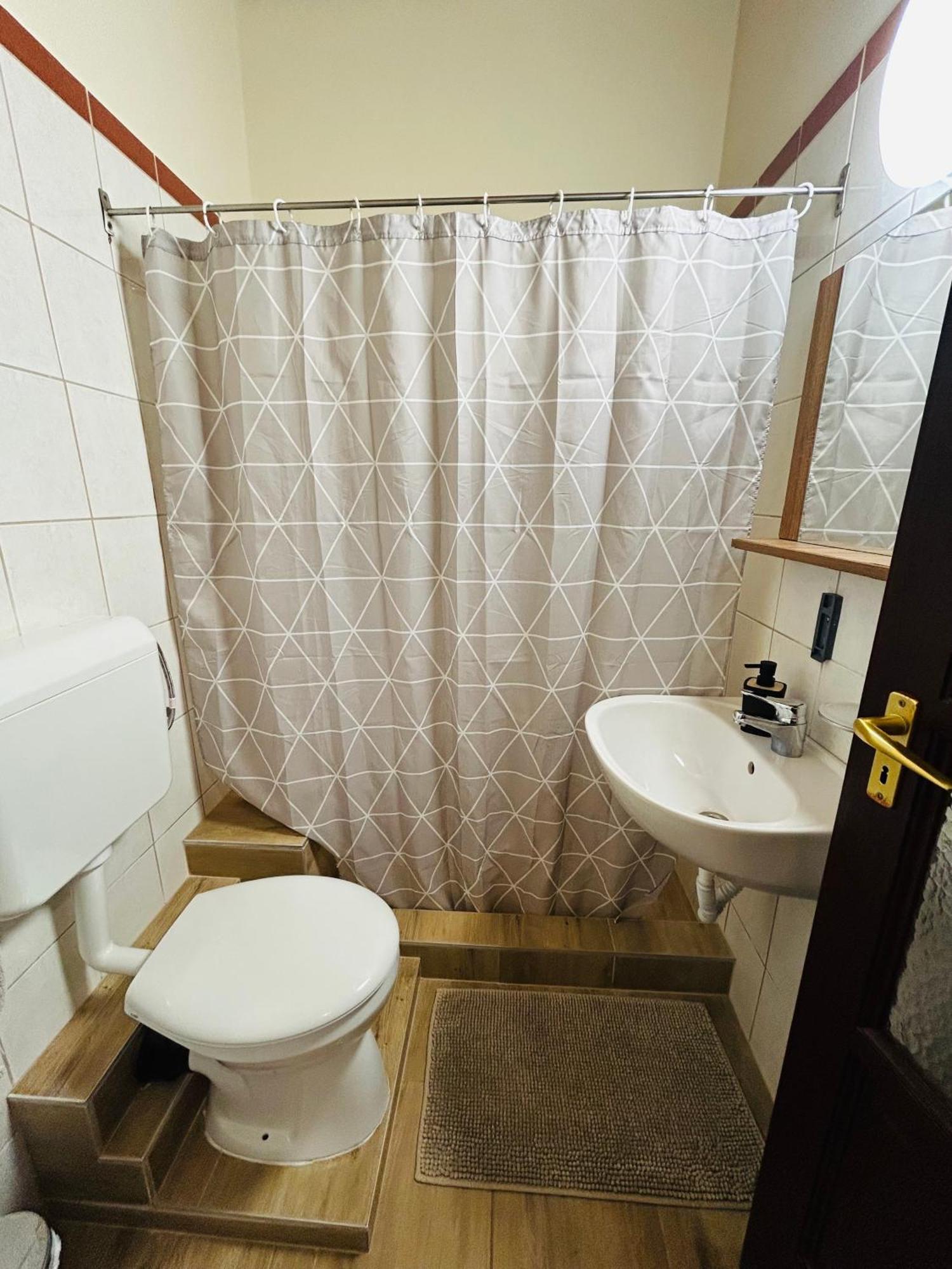 Harmonia Vendeghaz Hotell Miskolc Eksteriør bilde