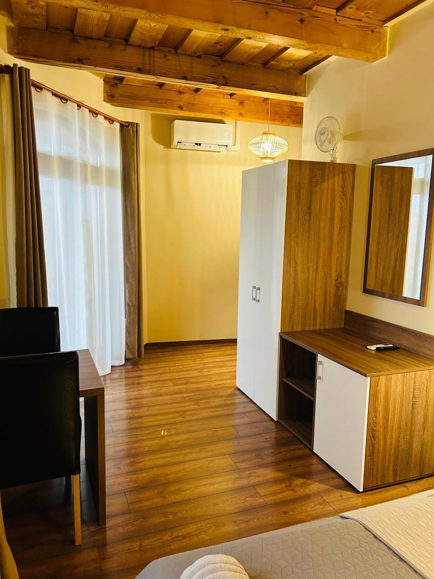 Harmonia Vendeghaz Hotell Miskolc Eksteriør bilde