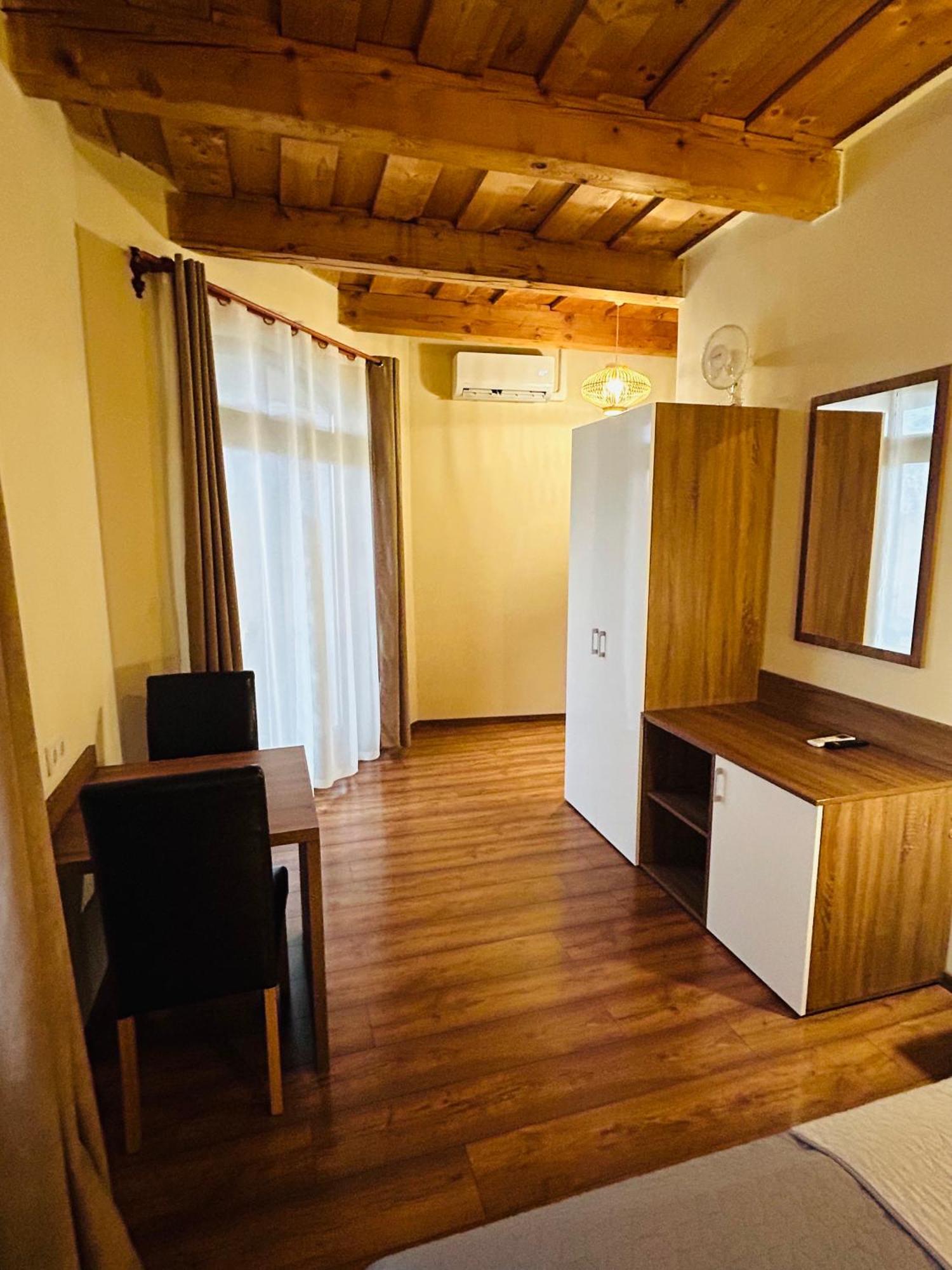 Harmonia Vendeghaz Hotell Miskolc Eksteriør bilde